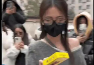 娱乐吃瓜主播爆料事件视频,吃瓜主播爆料事件视频背后的真相与争议